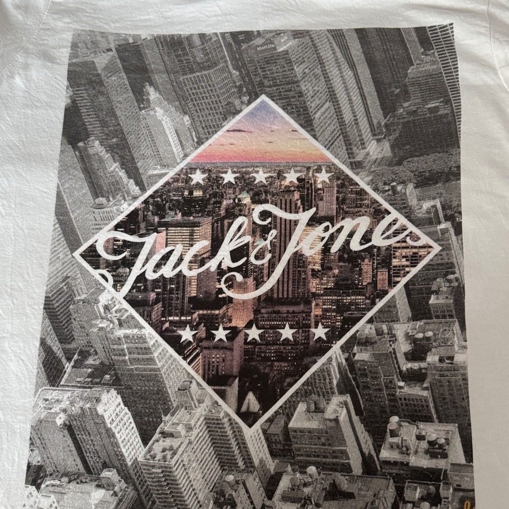 Jack & Jones Urban Skyline long sleeve  in White